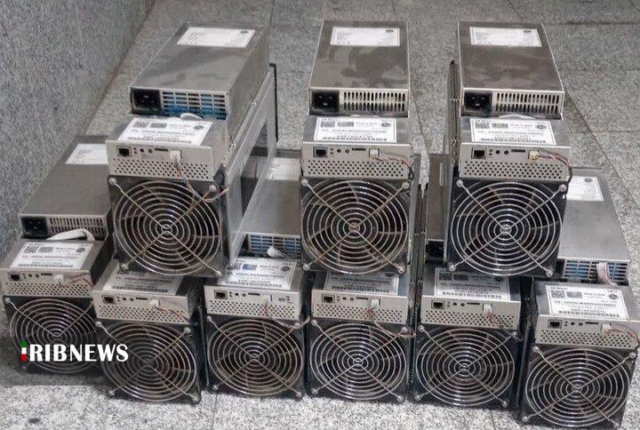 کشف مزارع غیرمجاز استخراج رمزارز در خرمآباد کشف مزارع غیرمجاز استخراج رمزارز در خرمآباد