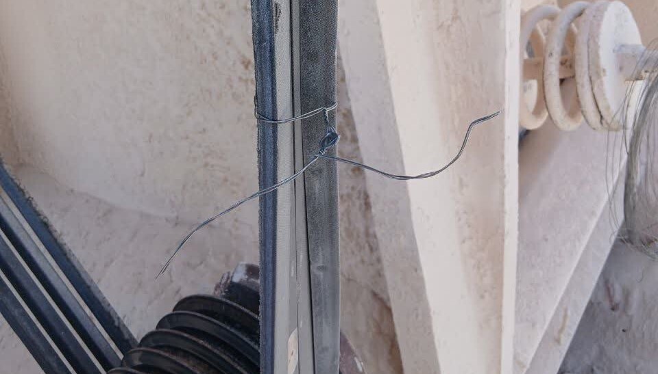 مهر و موم واحد صنعتی آلاینده در اردکان مهر و موم واحد صنعتی آلاینده در اردکان