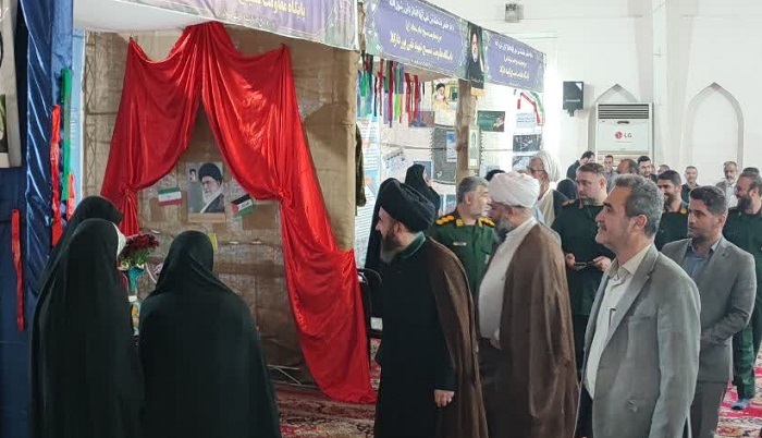 برگزاری سومین نمایشگاه اسوه در نور برگزاری سومین نمایشگاه اسوه در نور