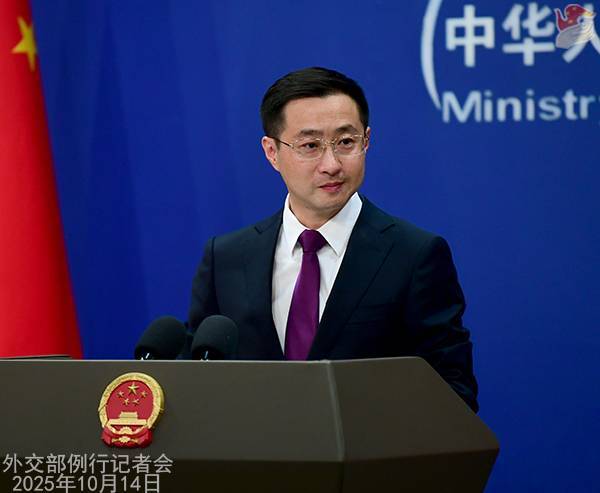 چین محدودیتهای آمریکا برای خطوط هوایی چین را محکوم کرد چین محدودیتهای آمریکا برای خطوط هوایی چین را محکوم کرد