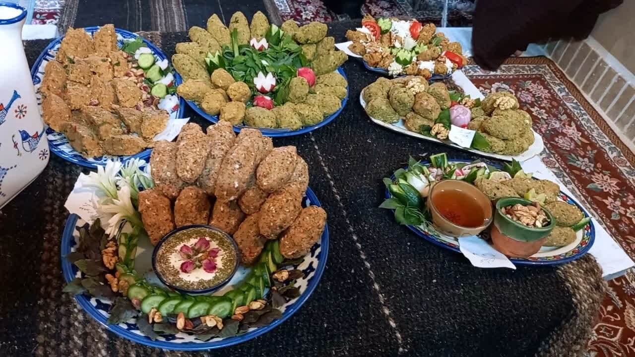 جشنواره «مشتوگ» در بفروئیه میبد برگزار شد جشنواره «مشتوگ» در بفروئیه میبد برگزار شد