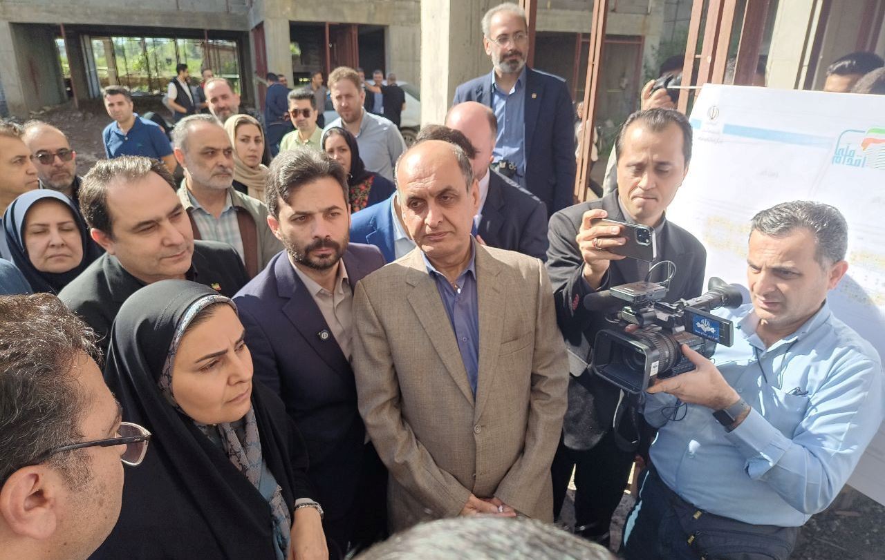 بررسی روند ساخت بیمارستان جنرال لاکان رشت با حضور وزیر راه