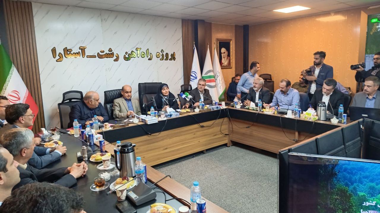 بازدید وزیر راه و شهرسازی از کارگاه شهید رجایی راه آهن رشت – آستارا