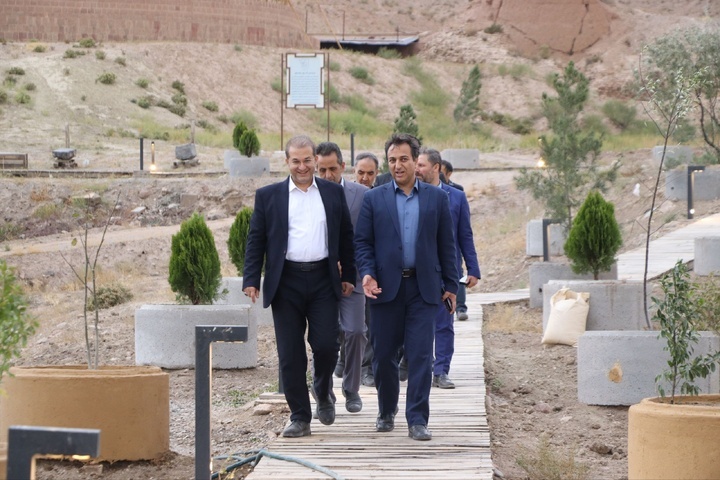 تاکید بر ایجاد پایگاه ملی برای مجموعه ربع رشیدی تاکید بر ایجاد پایگاه ملی برای مجموعه ربع رشیدی