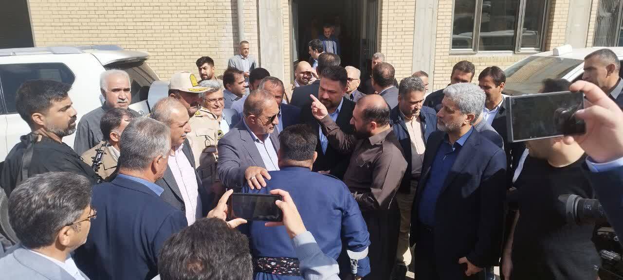 تأکید بر رفع موانع تولید و حمایت از سرمایهگذاران  تأکید بر رفع موانع تولید و حمایت از سرمایهگذاران