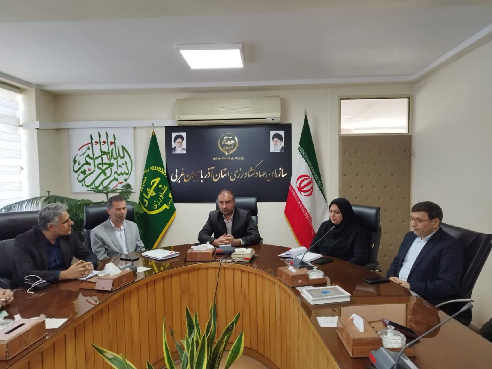 تاکید بر نقش آموزش و ترویج در توسعه کشاورزی مدرن و پایدار تاکید بر نقش آموزش و ترویج در توسعه کشاورزی مدرن و پایدار