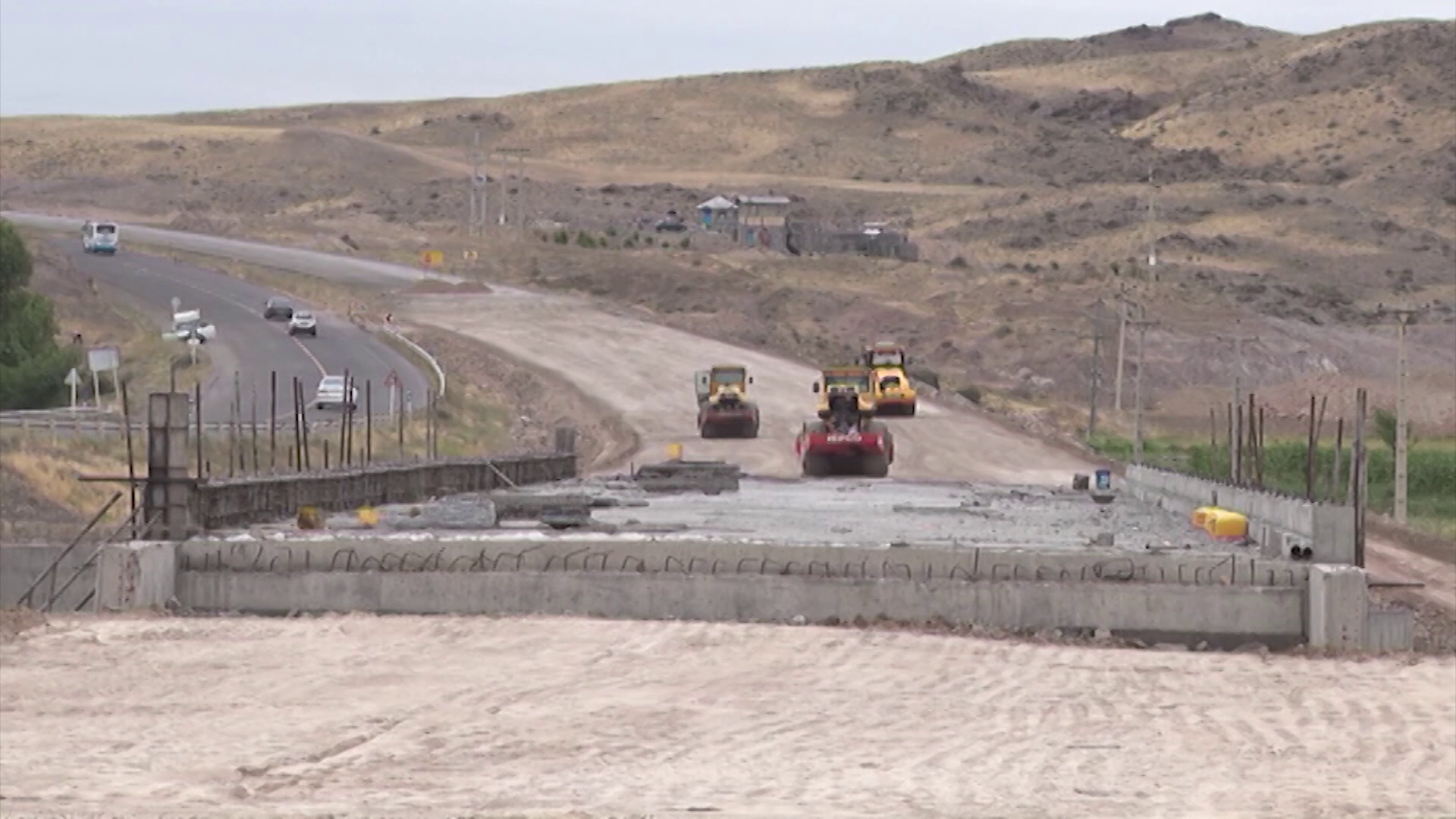 تسریع در توسعه راههای اردبیل در دو سال آینده تسریع در توسعه راههای اردبیل در دو سال آینده