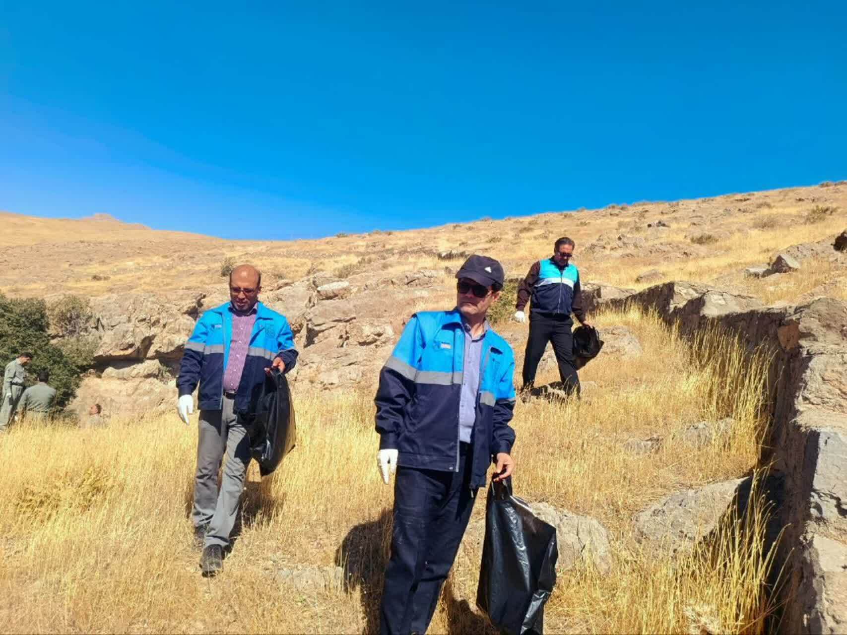 پاکسازی غار سهولان پاکسازی غار سهولان