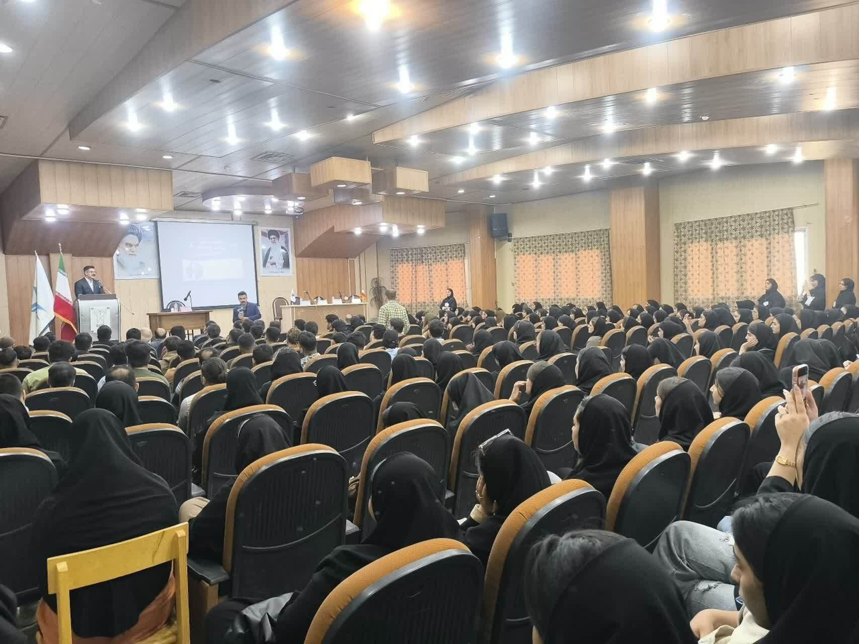 برگزاری همایش علمی بررسی  آسیبهای اجتماعی در بوکان برگزاری همایش علمی بررسی  آسیبهای اجتماعی در بوکان