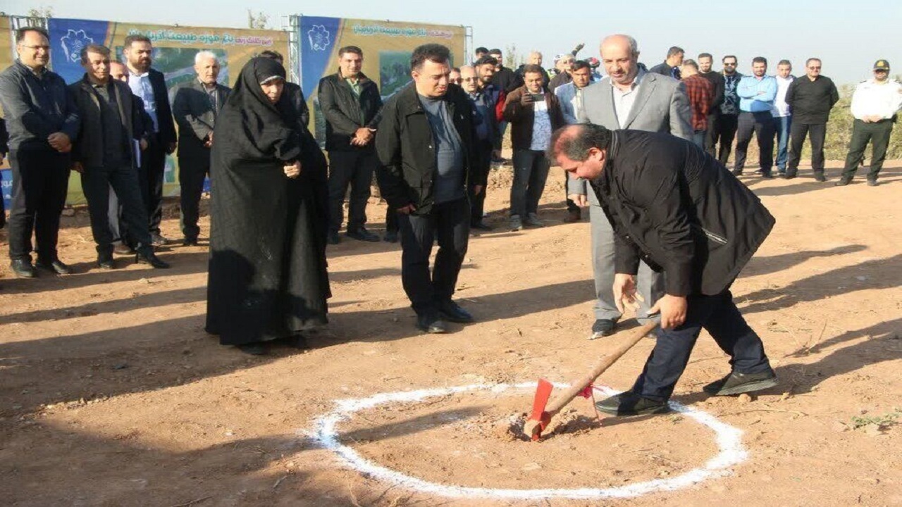 کلنگ زنی باغ موزه طبیعت در تبریز