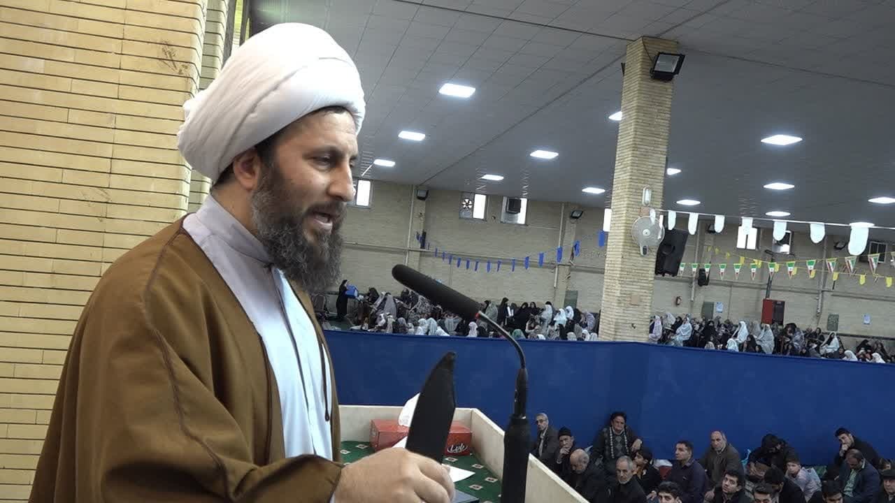 تبیین بیانات رهبرمعظم انقلاب درباره شکست رژیم صهیونیستی  در نماز جمعه خوی تبیین بیانات رهبرمعظم انقلاب درباره شکست رژیم صهیونیستی  در نماز جمعه خوی
