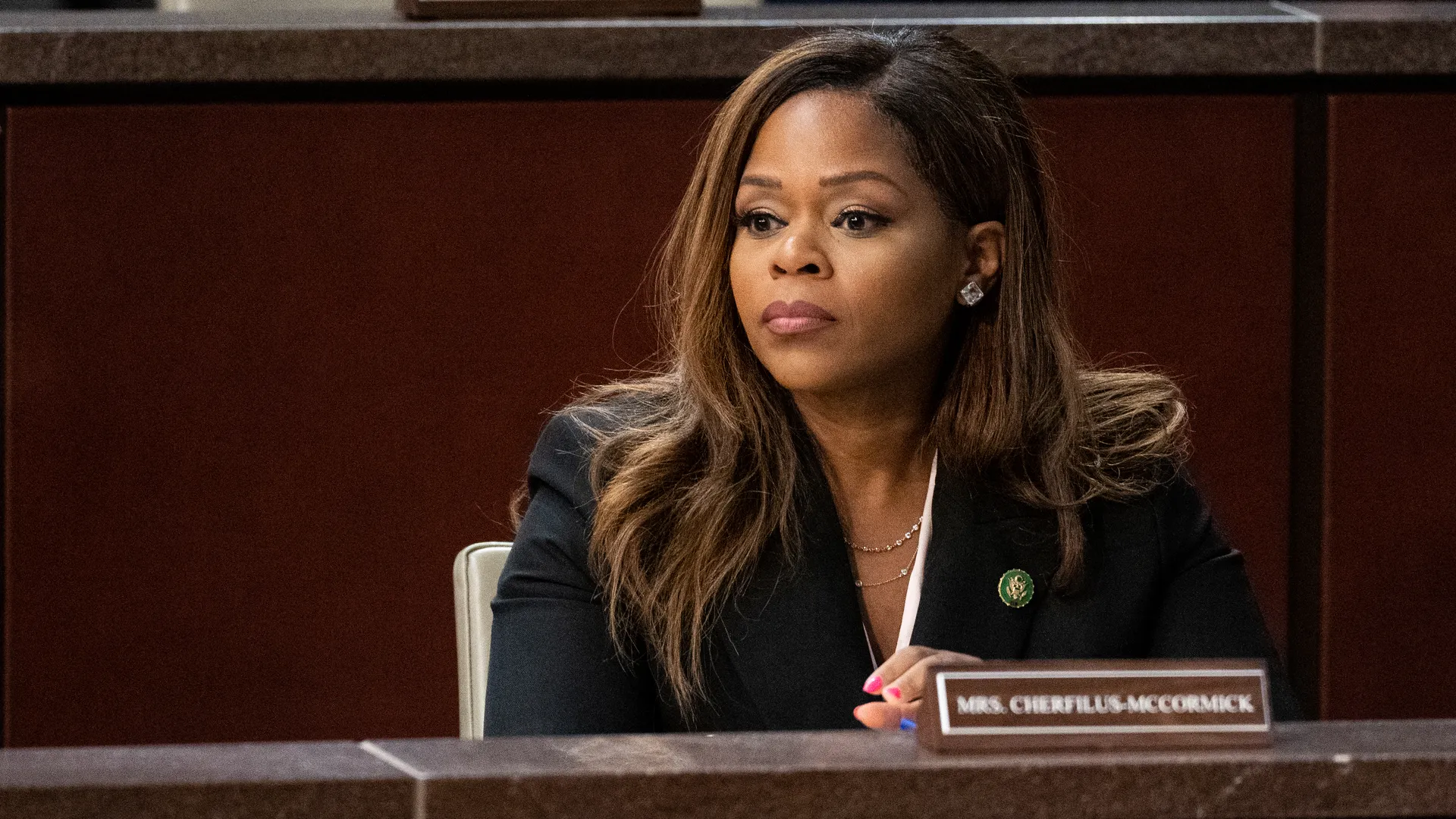 نماینده فلوریدا به سرقت کمکهای مالی دوره کرونا متهم شد نماینده فلوریدا به سرقت کمکهای مالی دوره کرونا متهم شد