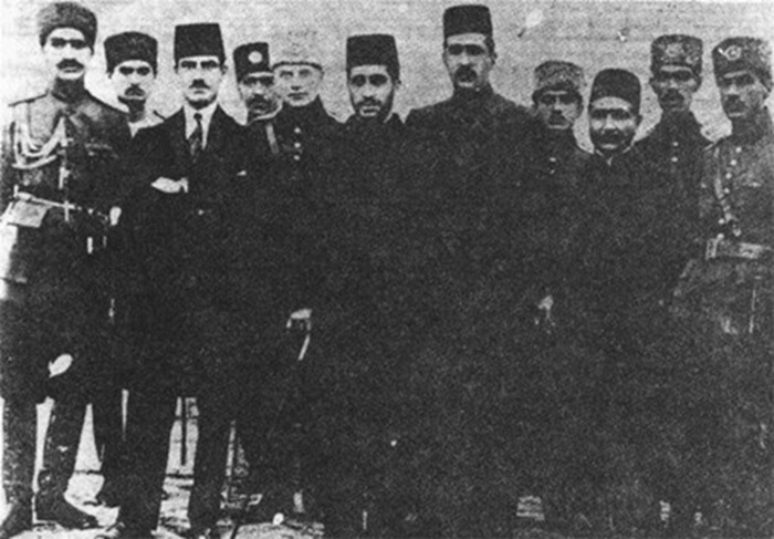 آغاز ورود ایران به دوره استبداد نوین؛ روایتی از سوم آبان سالروز انتصاب رضا خان به نخست وزیری آغاز ورود ایران به دوره استبداد نوین؛ روایتی از سوم آبان سالروز انتصاب رضا خان به نخست وزیری