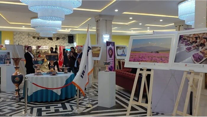 آغاز به کار نمایشگاه روز ملی زعفران در مشهد
