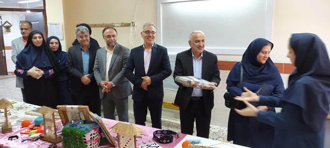 آغاز طرح «احیای فرش گیلان» با هدف آموزش نسل جدید بافندگان خلاق آغاز طرح «احیای فرش گیلان» با هدف آموزش نسل جدید بافندگان خلاق
