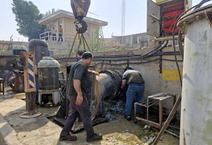 تعمیرات اساسی پمپهای ایستگاههای پمپاژ نگاز و پهونده در شبکه آبیاری گتوند تعمیرات اساسی پمپهای ایستگاههای پمپاژ نگاز و پهونده در شبکه آبیاری گتوند