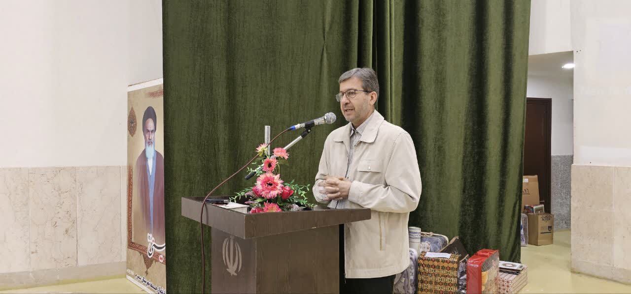 تدوین سند چشمانداز سمیرم ۱۴۱۴ تا پایان فصل پاییز تدوین سند چشمانداز سمیرم ۱۴۱۴ تا پایان فصل پاییز