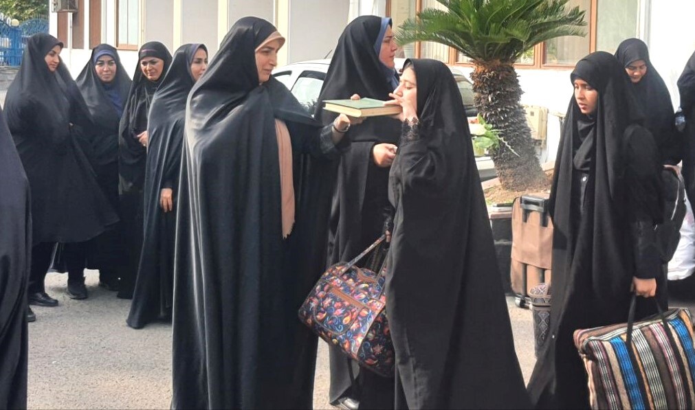 شرکت دانشآموزان دختر عشایری گیلان در اردوی ملی دانش آموزی در مشهد مقدس شرکت دانشآموزان دختر عشایری گیلان در اردوی ملی دانش آموزی در مشهد مقدس