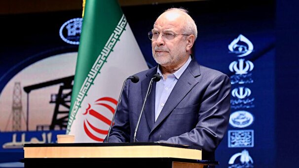 قالیباف: ما باید موانع را از مسیر مردمی شدن اقتصاد برداریم