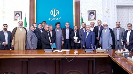انتقاد رئیس‌جمهور از مخالفت با اصلاح نظام اداری