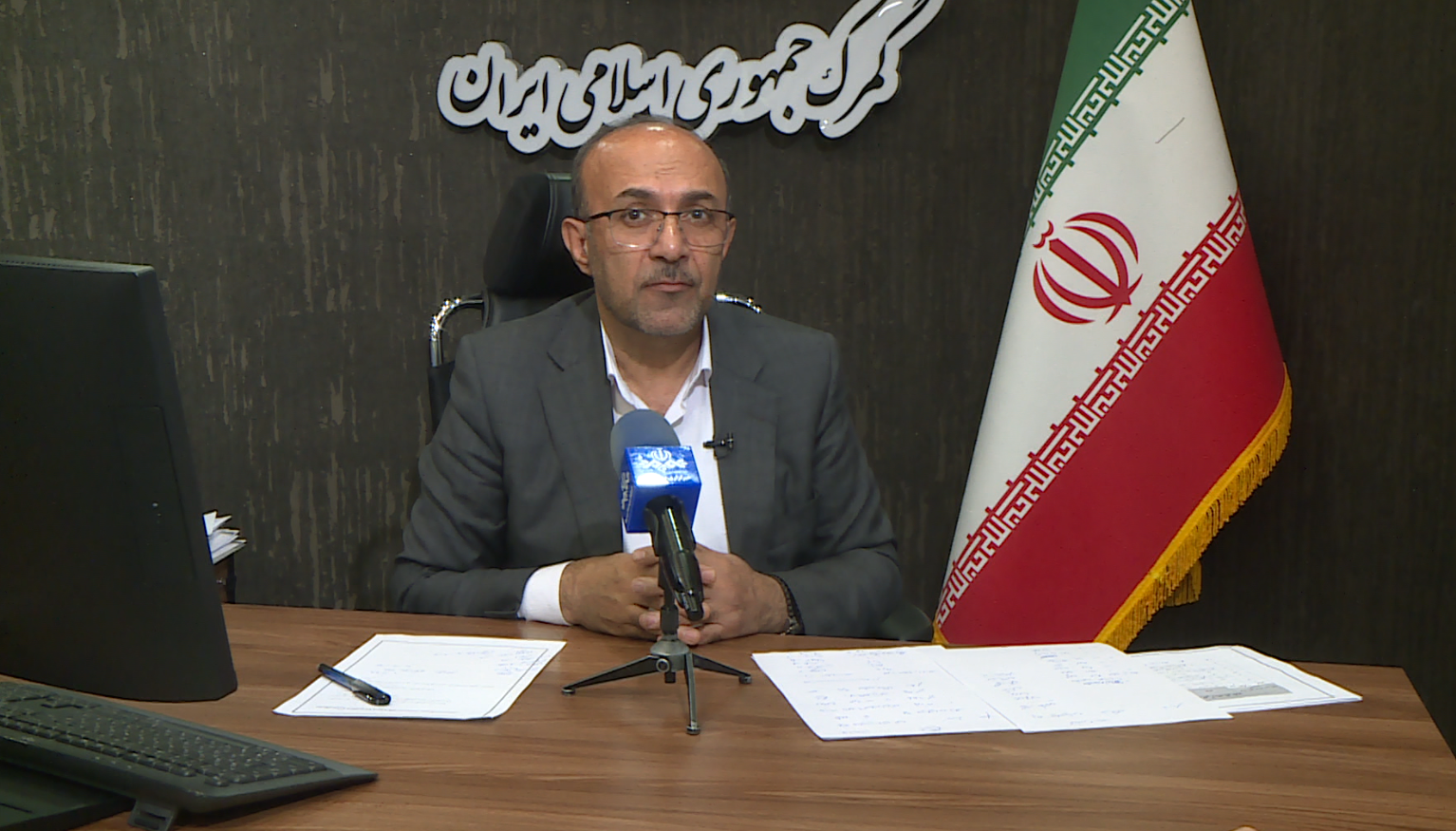 صدور مجوز ورود ۶۰۰ دستگاه کشنده و کامیون به کشور صدور مجوز ورود ۶۰۰ دستگاه کشنده و کامیون به کشور