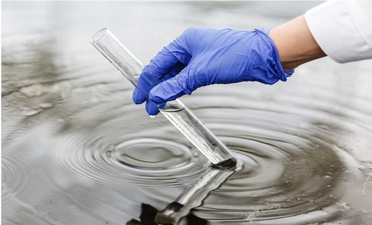 بررسی وضعیت کیفی آب شرب شهر پیرانشهر بررسی وضعیت کیفی آب شرب شهر پیرانشهر