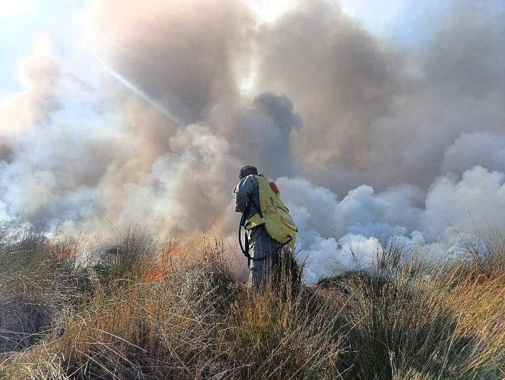 نیرو‌های یگان حفاظت پارک ملی دریاچه ارومیه با اصول ایمنی در کوهستان