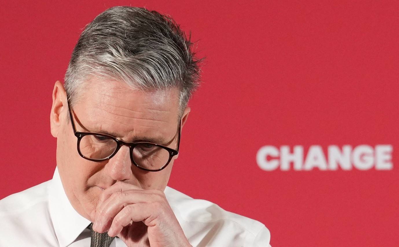 کاهش شدید محبوبیت نخست وزیر انگلیس