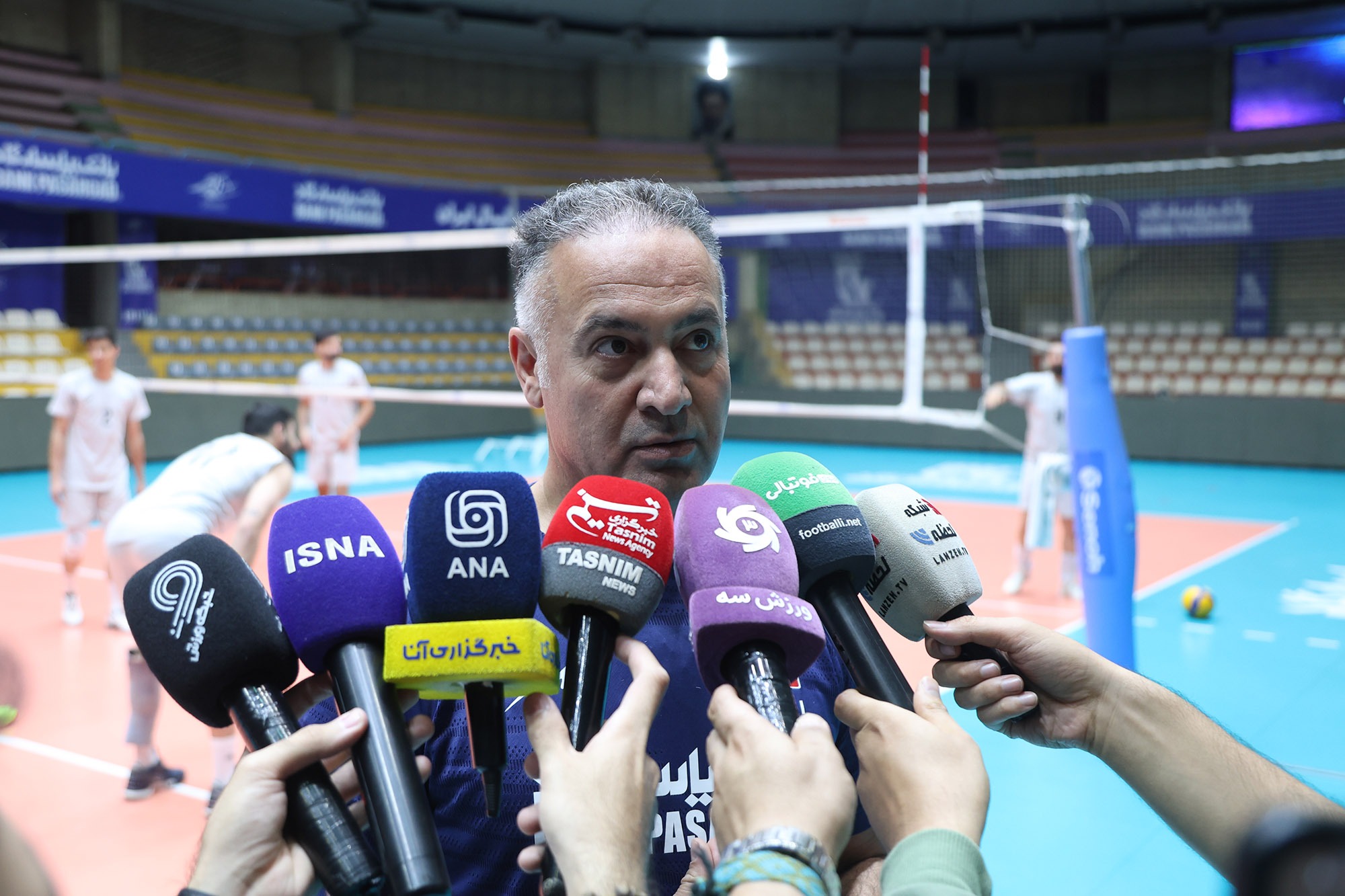 اکبری: با توجه به شرایط از همه بازیکنان استفاده میکنیم اکبری: با توجه به شرایط از همه بازیکنان استفاده میکنیم