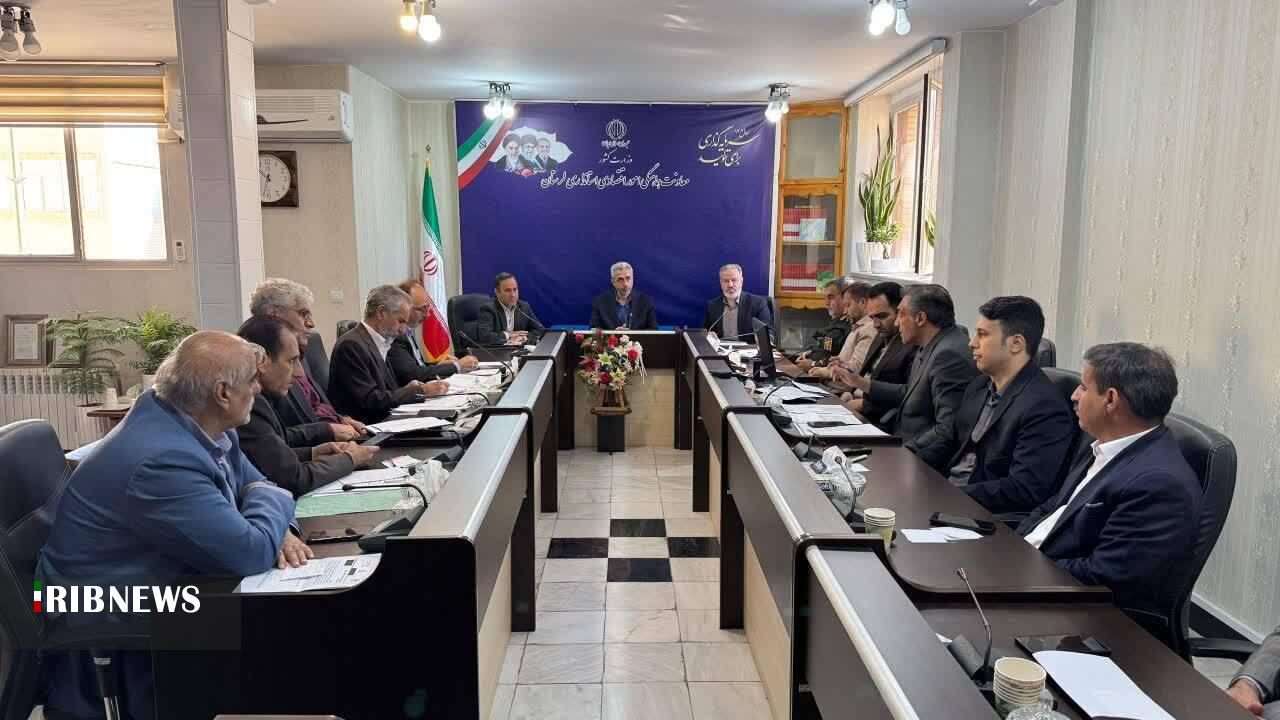 معاون استاندار لرستان: با اخلال گران در بازار برخورد میشود معاون استاندار لرستان: با اخلال گران در بازار برخورد میشود