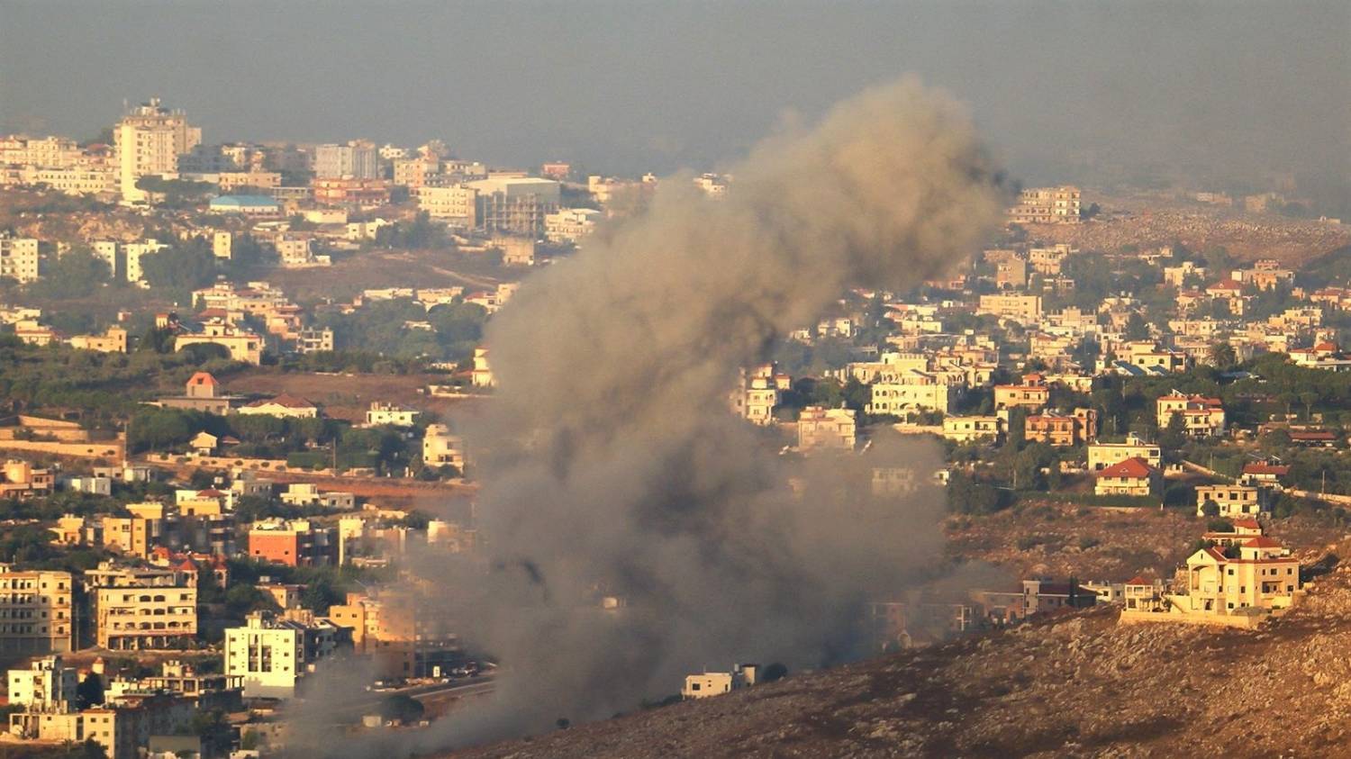 جنوب لبنان توسط جنگندههای اسرائیلی بمباران شد جنوب لبنان توسط جنگندههای اسرائیلی بمباران شد