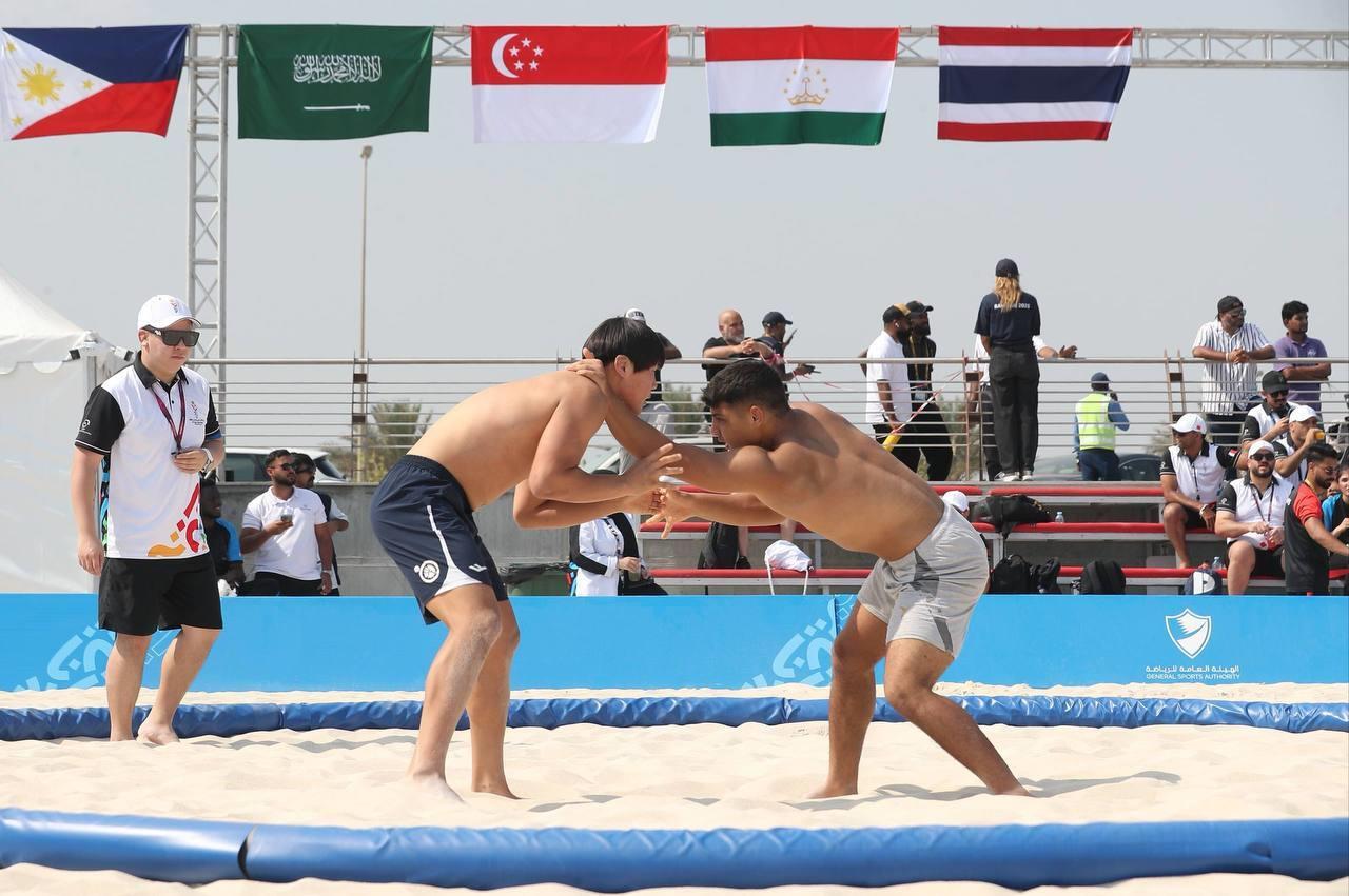 بازی‌های آسیایی جوانان ۲۰۲۵؛ نشان نقره کشتی ساحلی در دستان فتوحی