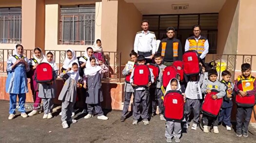 اجرای برنامههای آموزشی و فرهنگی ایمنی در مدارس حاشیه راههای فیروزکوه
