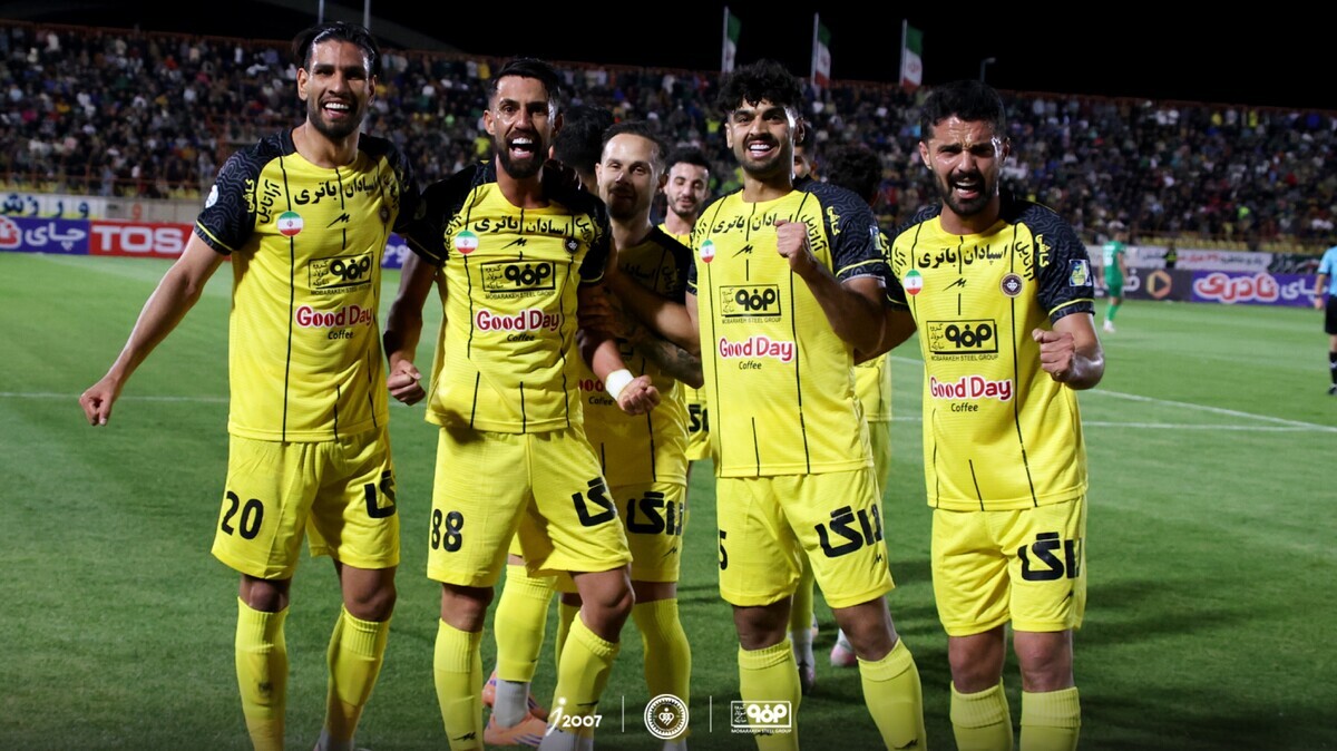 صعود سپاهان به رده دوم جدول صعود سپاهان به رده دوم جدول