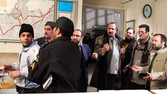 مروری بر برخی برنامه های رادیویی مروری بر برخی برنامه های رادیویی