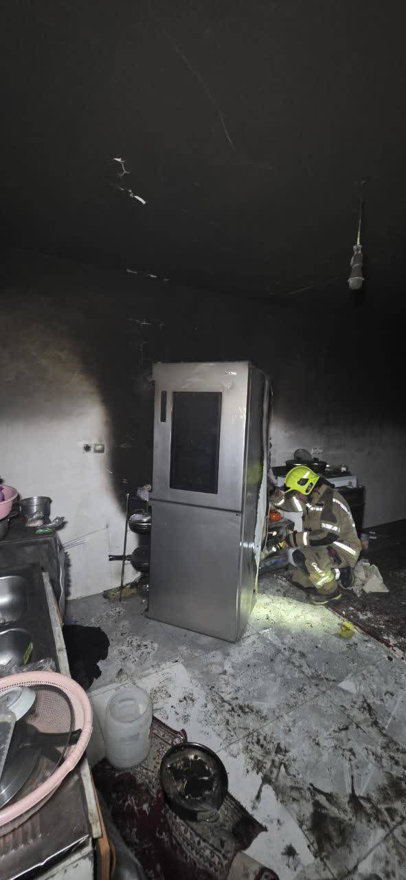 نجات نوجوان معلول از آتش سوزی در روستای تپهسلام مشهد نجات نوجوان معلول از آتش سوزی در روستای تپهسلام مشهد