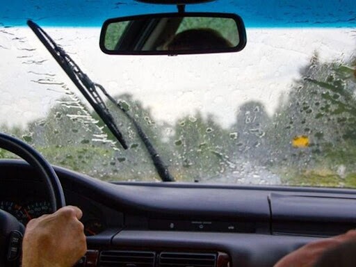 کاهش حوادث جادهای هنگام بارندگی با رعایت نکات ایمنی کاهش حوادث جادهای هنگام بارندگی با رعایت نکات ایمنی