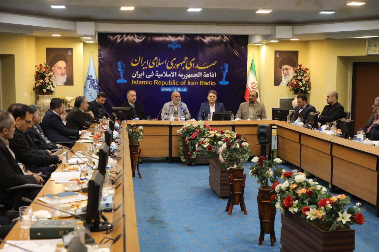 نقش راهبردی رادیو، در اقناع افکار عمومی و مدیریت مشارکت انتخابات نقش راهبردی رادیو، در اقناع افکار عمومی و مدیریت مشارکت انتخابات