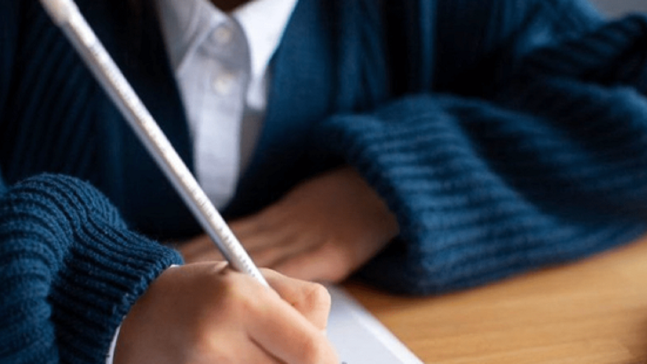 ابلاغ الزام توقف همه آزمونها در ایام اعتکاف ابلاغ الزام توقف همه آزمونها در ایام اعتکاف