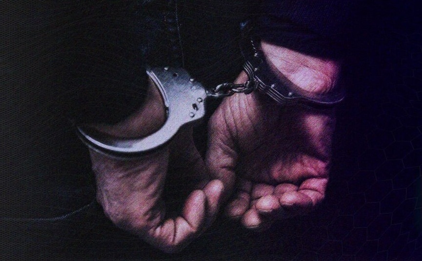 مدیرعامل اسبق کارخانه سیمان دورود و همدستانش به اتهام اختلاس دستگیر شدند مدیرعامل اسبق کارخانه سیمان دورود و همدستانش به اتهام اختلاس دستگیر شدند