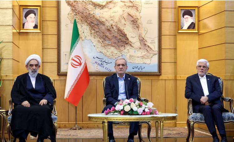 کشور‌های مسلمان با یکدیگر تعامل سازنده داشته باشند