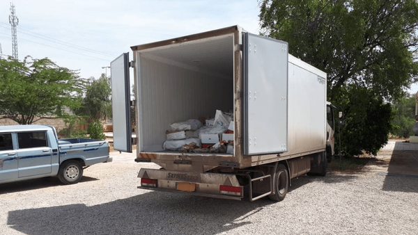 توقیف کامیون حامل ۱۲ تن آلایش مرغ غیربهداشتی در نجف‌آباد