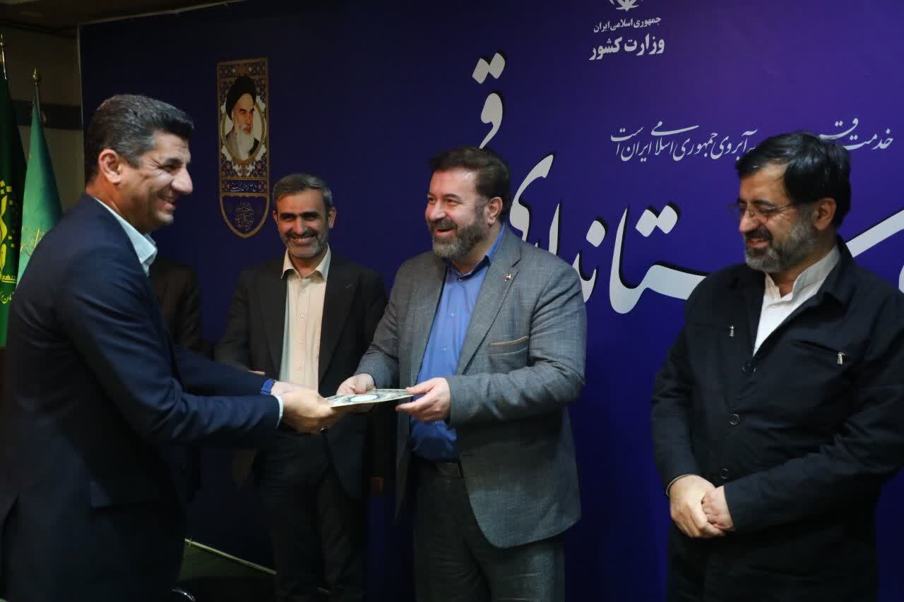 اتمام صدور پروانه در تمامی سایتهای نهضت ملی مسکن استان قم اتمام صدور پروانه در تمامی سایتهای نهضت ملی مسکن استان قم