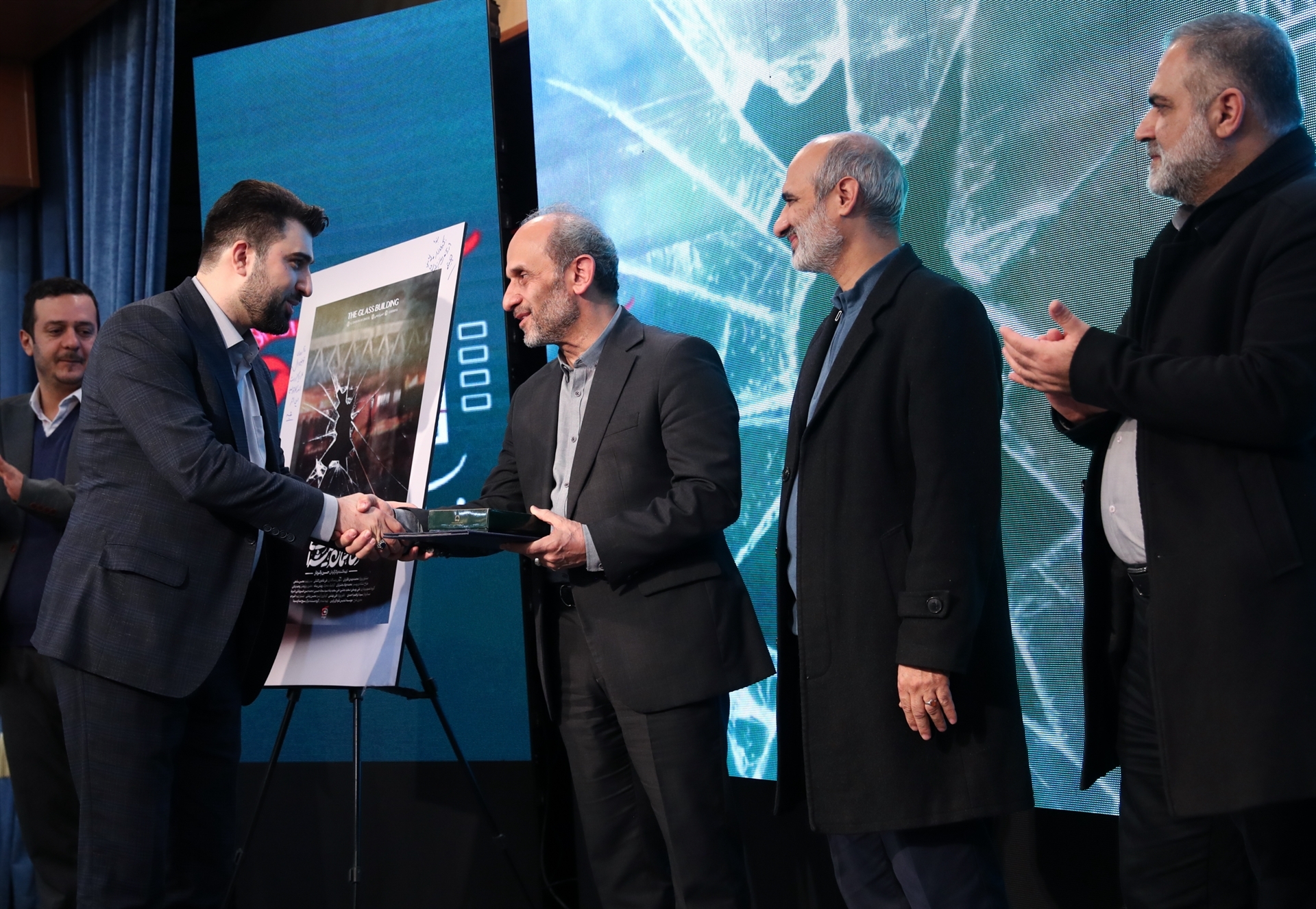 «مردم»، ستون قوام انقلاب و رمز عبور از همه بحران‌ها