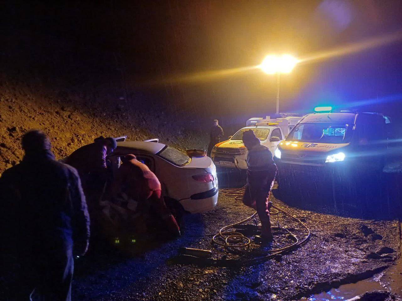 امدادرسانی به ۲۹ نفر در کولاک گردنه الماس خلخال