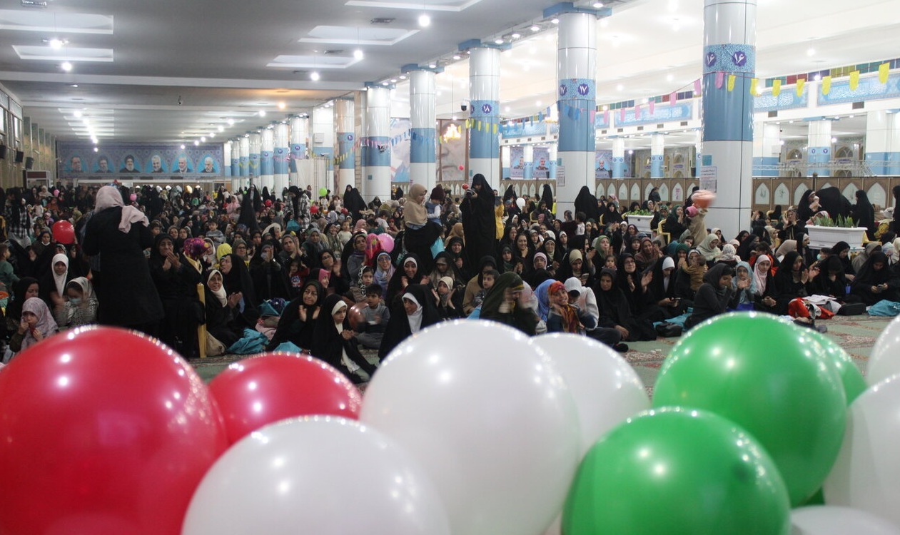 جشن بزرگ مامان پلاس ویژه مادران کرمانی برگزار شد
