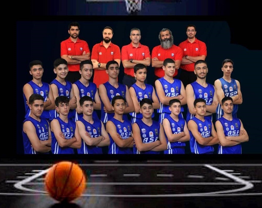 تیم بسکتبال آویژه صنعت مشهد، میزبان ولیدی پاک کردستان