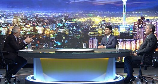 توقیف نفتکش ونزوئلایی برخلاف قوانین دریانوردی آزاد است