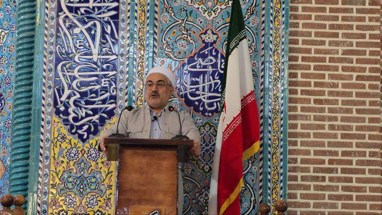 جایگاه زن در اسلام والاتر از هر هجمه فرهنگی است 