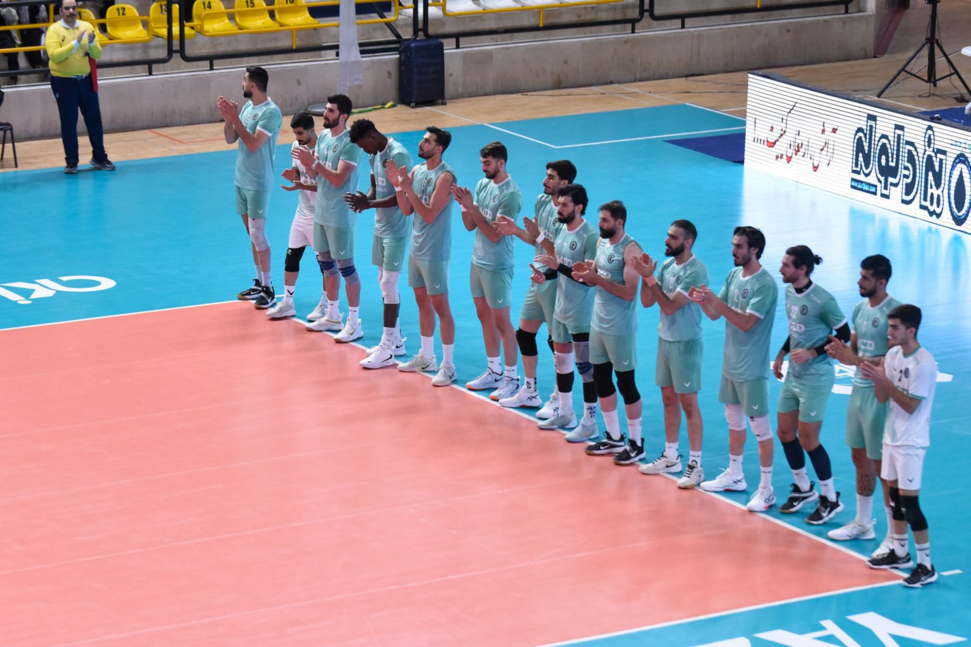 برتری پیکان در نخستین بازی هفته ششم لیگ برتر والیبال مردان برتری پیکان در نخستین بازی هفته ششم لیگ برتر والیبال مردان